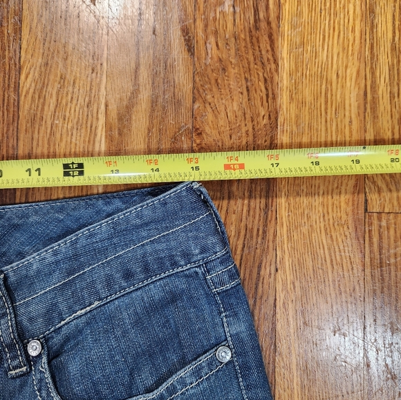 Daisy Fuentes Size 6 Flare Leg Medium Wash inseam 32.5 - Picture 4 of 10